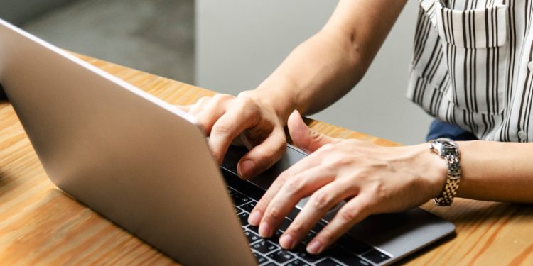 Portal de Notícias: Informação, Velocidade e Relevância no Mundo Digital